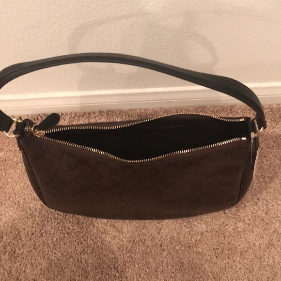 Coach Purse - Picture 4 of 8